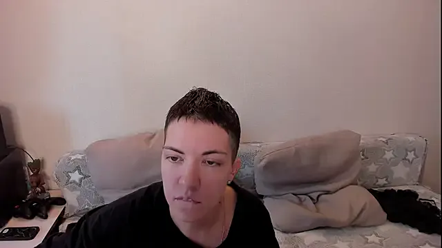 Mia--meow – webcam model profile photo Image 17