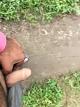 roouse – webcam model profile photo Image 2