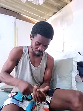 Yui-Ch – webcam model profile photo Image 3