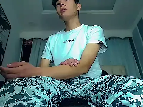 Rodrigues_Lucas – webcam model profile photo Image 6