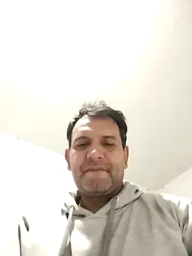 oypo – webcam model profile photo Image 12