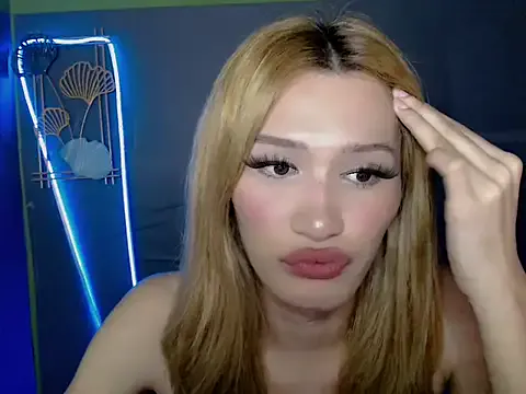 LadyRochester – webcam model profile photo Image 5