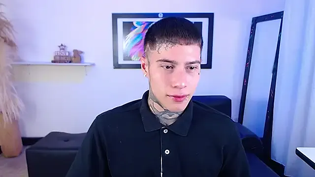 kai101010 – webcam model profile photo Image 3