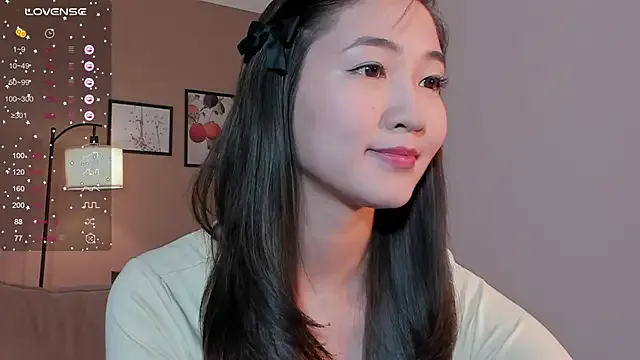 AmaraLisse – webcam model profile photo Image 14