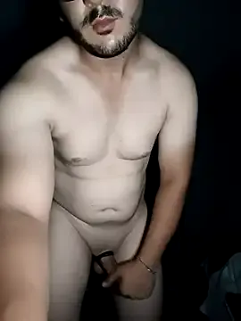 roouse – webcam model profile photo Image 11