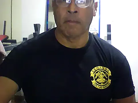 roouse – webcam model profile photo Image 19