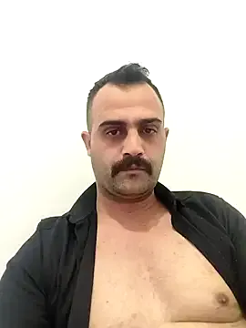 _Alicee_1 – webcam model profile photo Image 2