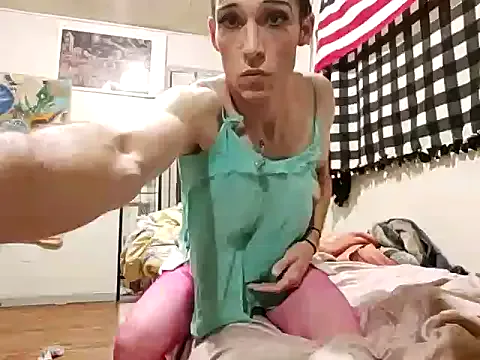 missdirtyhot_ – webcam model profile photo Image 2