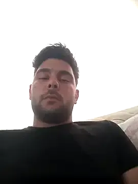 roouse – webcam model profile photo Image 3