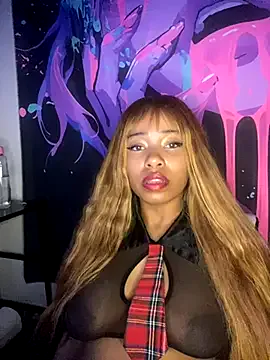 oxo_yuna_oxo – webcam model profile photo Image 3