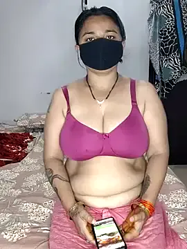 oxo_yuna_oxo – webcam model profile photo Image 10