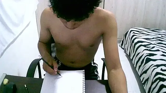 zui_lu – webcam model profile photo Image 5