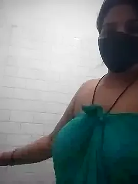 CleoLangley – webcam model profile photo Image 9