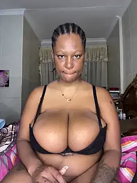 maataaan – webcam model profile photo Image 3