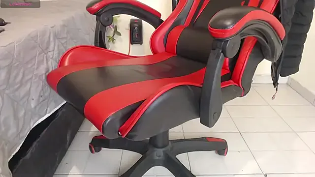 Mia--meow – webcam model profile photo Image 9