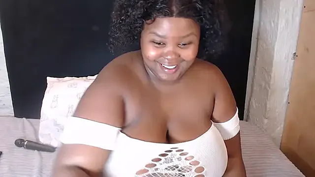AmeliaBrilliants – webcam model profile photo Image 3