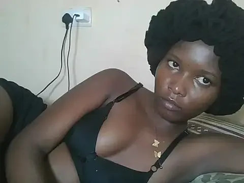 Nonchan_ – webcam model profile photo Image 13