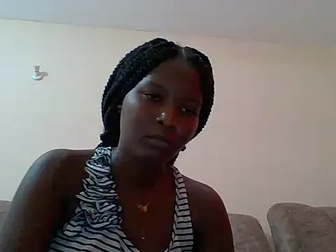 Nonchan_ – webcam model profile photo Image 2