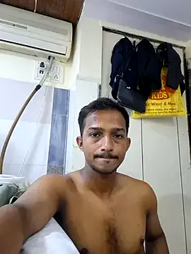 roouse – webcam model profile photo Image 11