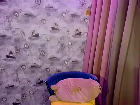 princess0303 – webcam model profile photo Image 4