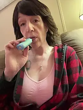 _Alicee_1 – webcam model profile photo Image 3