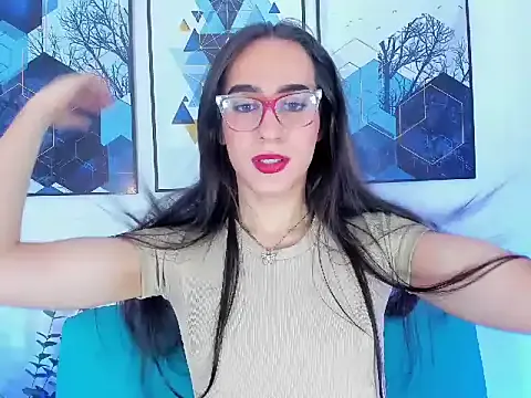 roouse – webcam model profile photo Image 11