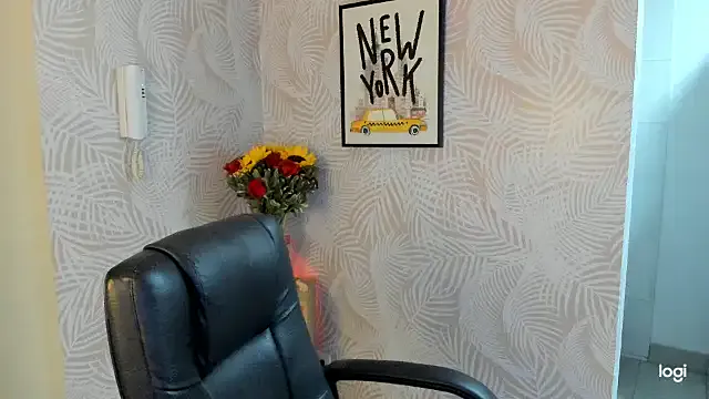 KatalinaRouge – webcam model profile photo Image 12