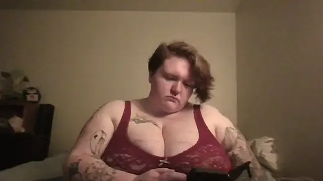 oxo_yuna_oxo – webcam model profile photo Image 2