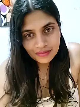 roouse – webcam model profile photo Image 12