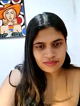 roouse – webcam model profile photo Image 13