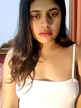 roouse – webcam model profile photo Image 2