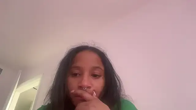 JadeGrace – webcam model profile photo Image 2