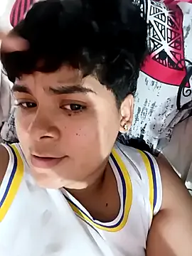 _Alicee_1 – webcam model profile photo Image 10