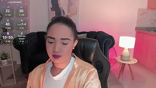 GaiaEvans – webcam model profile photo Image 13