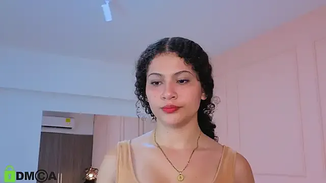 _Alice_1 – webcam model profile photo Image 10