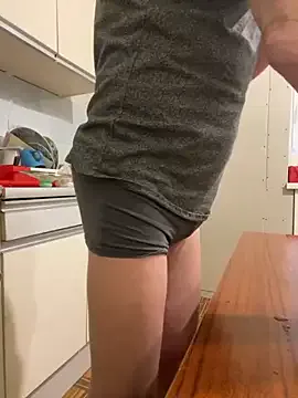 Yui-Ch – webcam model profile photo Image 9