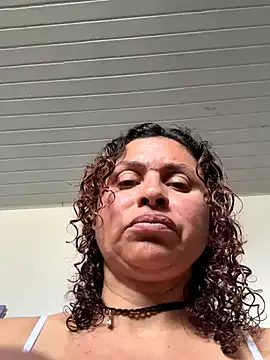  – webcam model profile photo Image 10