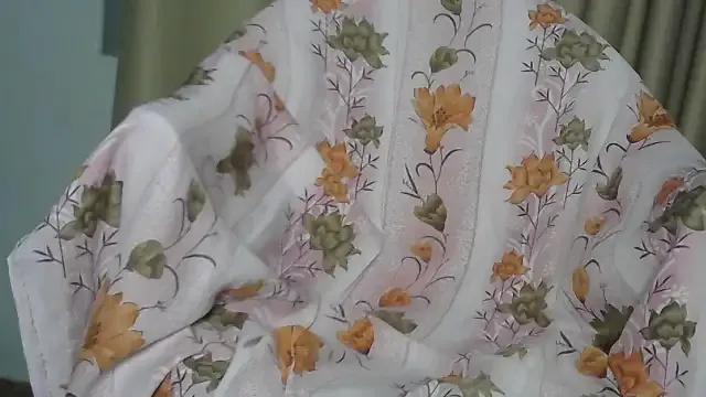 AyannaSun – webcam model profile photo Image 4