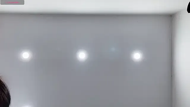 Yasmina – webcam model profile photo Image 16