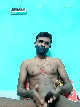 _Alicee_1 – webcam model profile photo Image 9