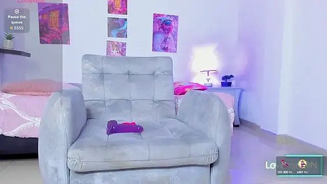 NinnaSalvatore – webcam model profile photo Image 5