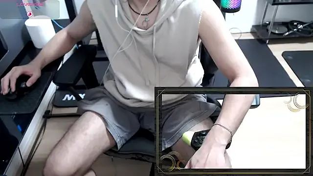  – webcam model profile photo Image 6