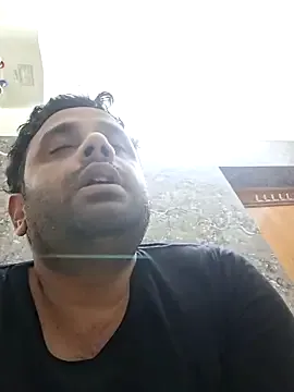 Yui-Ch – webcam model profile photo Image 9