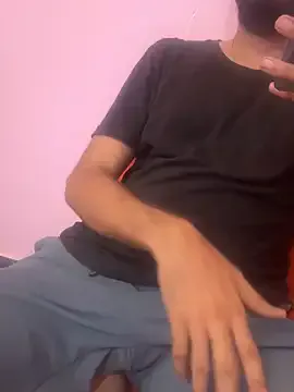 GouGou-111 – webcam model profile photo Image 2