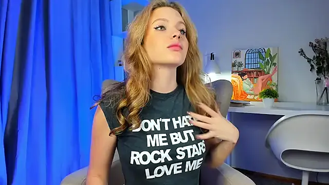 MarylinGlory – webcam model profile photo Image 2