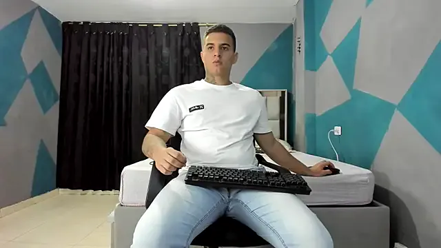 simookeler – webcam model profile photo