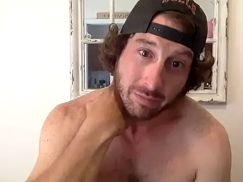 roouse – webcam model profile photo Image 6