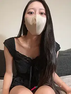 AlisonHale – webcam model profile photo Image 2