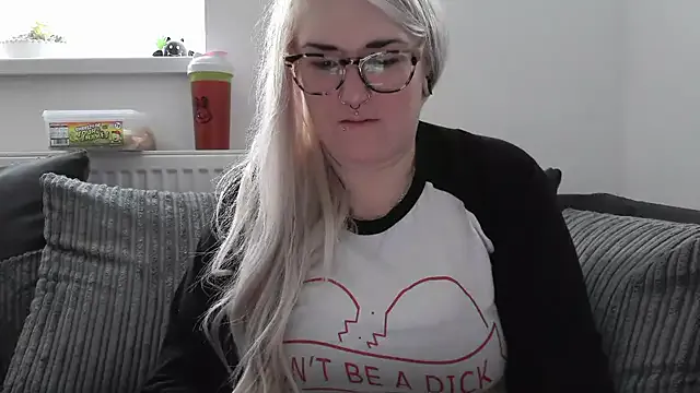 NANA_7 – webcam model profile photo Image 15