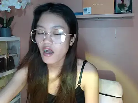 Mia--meow – webcam model profile photo Image 13